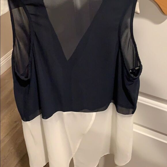 🎉1 hr sale 🎉XOXO dressy top 💤 - Picture 5 of 5